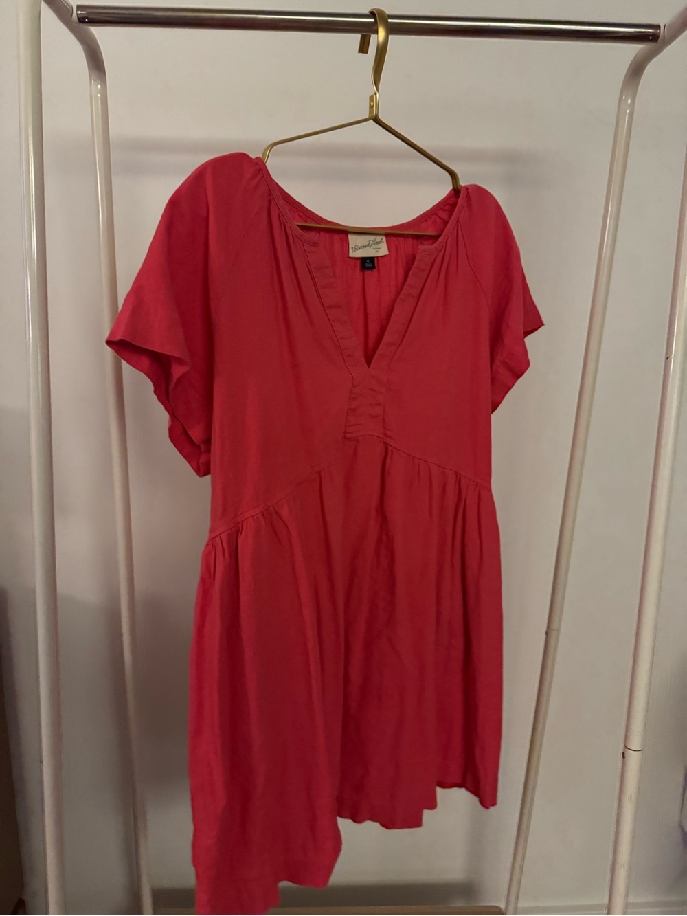 Women’s Short Sleeve V-Neck Tunic Top in Coral Pink